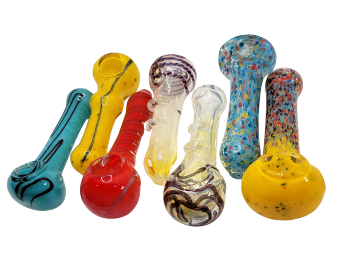 The Pros and Cons of Smoking a Ceramic Pipe